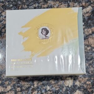 Michele's Best Daily Milk Creme